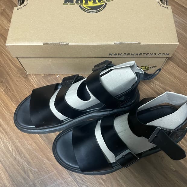 닥터마틴 그리폰 샌들 280 상태 좋음