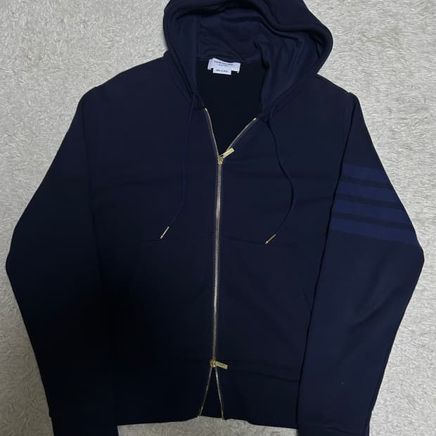 [3, 새상품급] 톰브라운 네이비 사선완장 후드집업