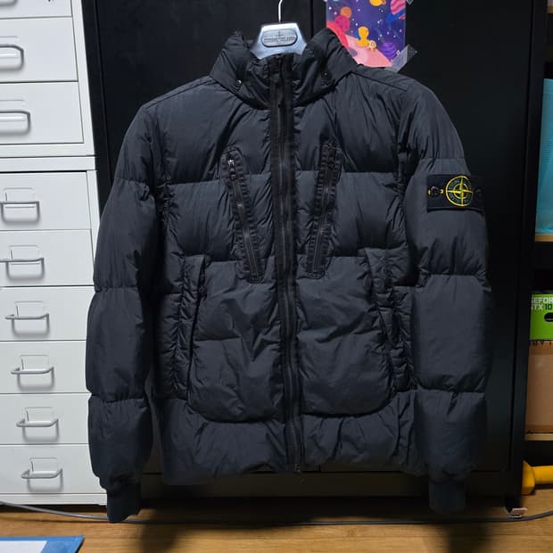 [S] 21fw 스톤아일랜드 크링클랩스 패딩 블랙