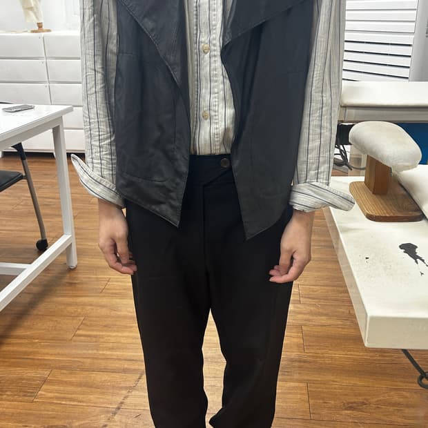 드리스 반 노튼  익스텐디드 탭 버튼 팬츠 DRIES VAN NOTEN