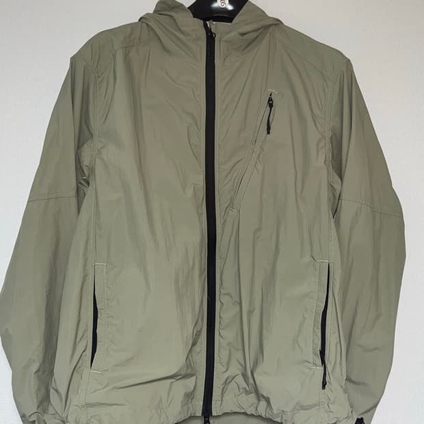 아웃스탠딩 패커블 윈드점퍼 바람막이