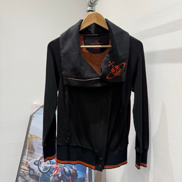 비비안웨스트우드 레드라벨 하이넥 집업