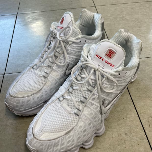 나이키 샥스 TL 메탈릭 실버 270