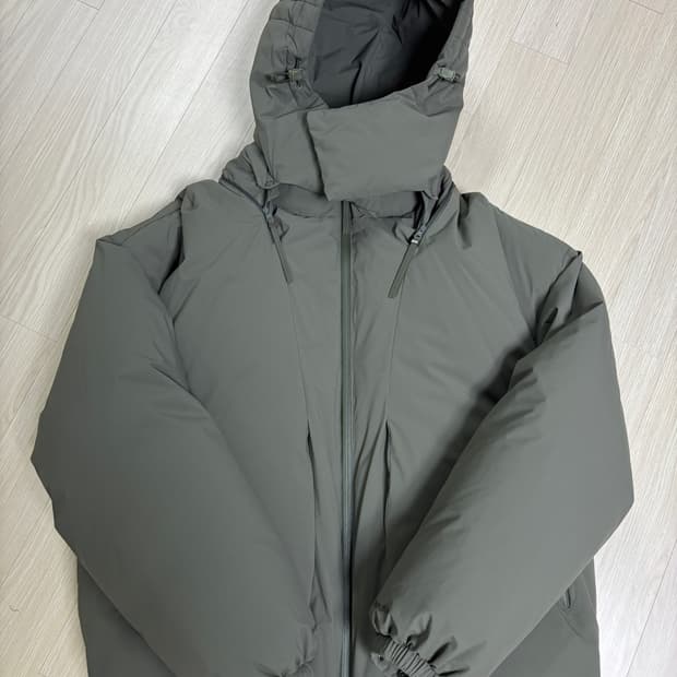 지용킴 코오롱 패딩 새상품