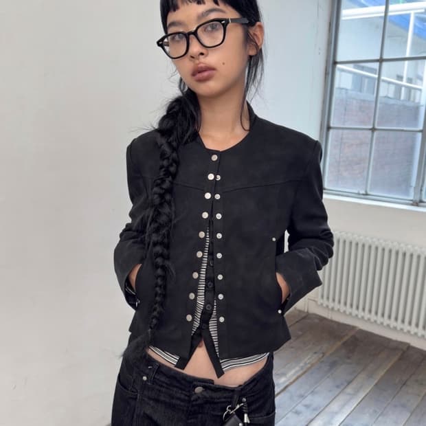 포르테나 레더 스냅 크롭 자켓 