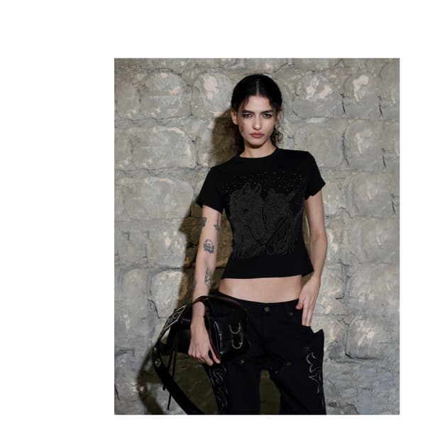 오도어 Pony gem tee