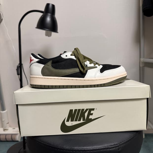 나이키 에어조던 1 트래비스 스캇 미디움 올리브 280
