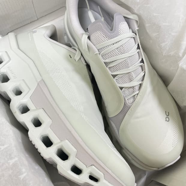 파프 온 러닝 클라우드 몬스터 2 베이퍼 프로스트