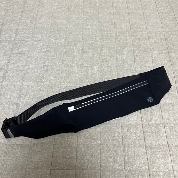[S/M] 룰루레몬 패스트 앤 프리 러닝 벨트