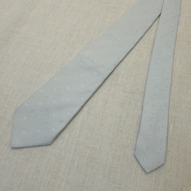 펜디 FF로고 견100% 넥타이 하늘색