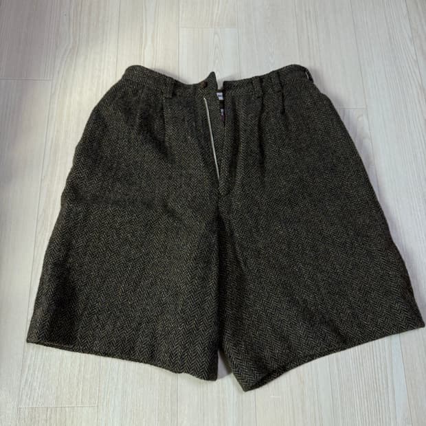 해리스트위드 빈티지 울 숏츠