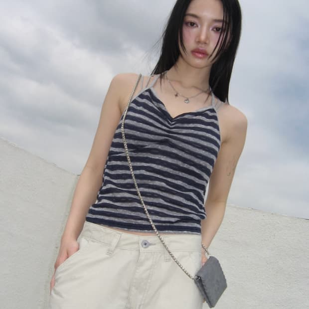 애즈온 V 셔링 슬리브리스 네이비