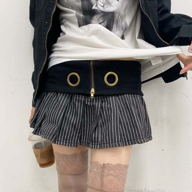 Ribbed High-Waist Zip-Up Pinstripe Skirt