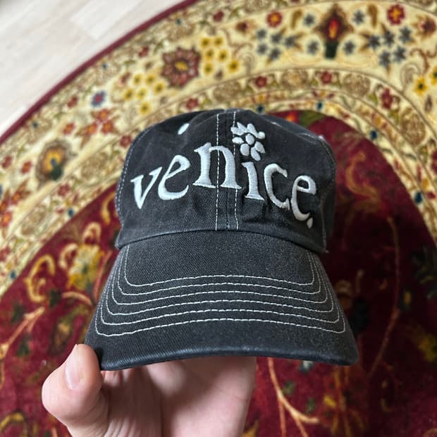 Erl 베니스 캡