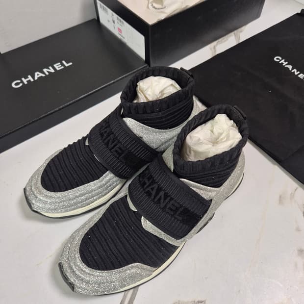 (정품) 샤넬 삭스 미드컷 글리터 스니커즈 35