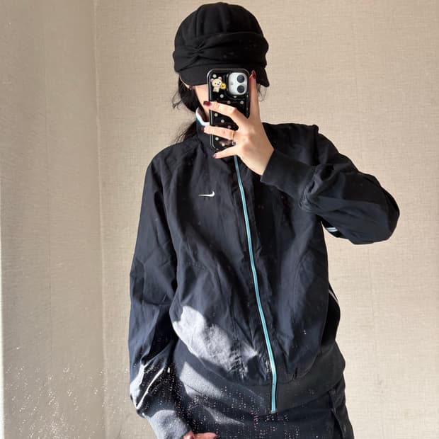 나이키 블랙 바람막이