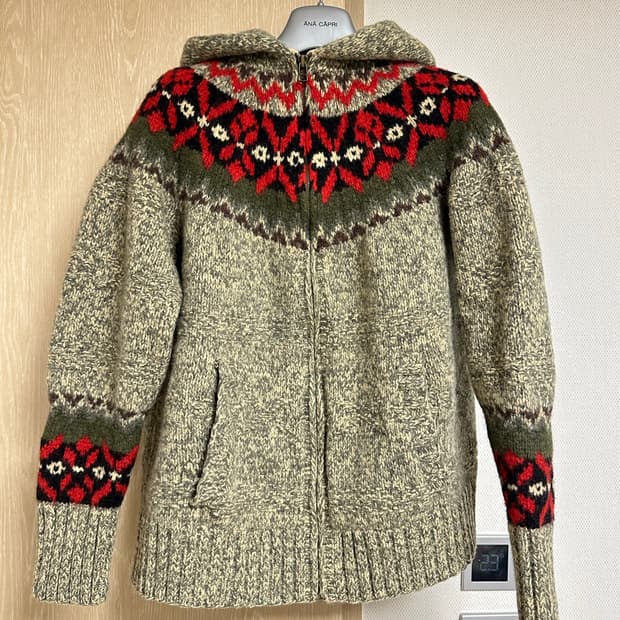 폴로 코위찬 울집업