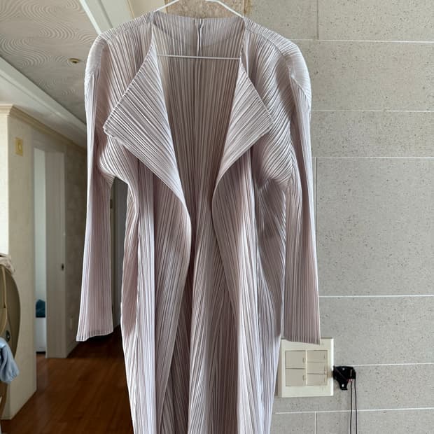 플리츠플리즈 가디건 국내판 