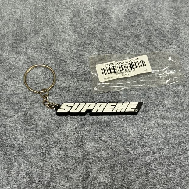2018ss 슈프림 로고 키링 키체인 블랙