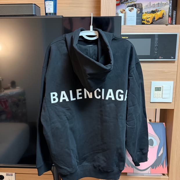 정품 발렌시아가 후드 M