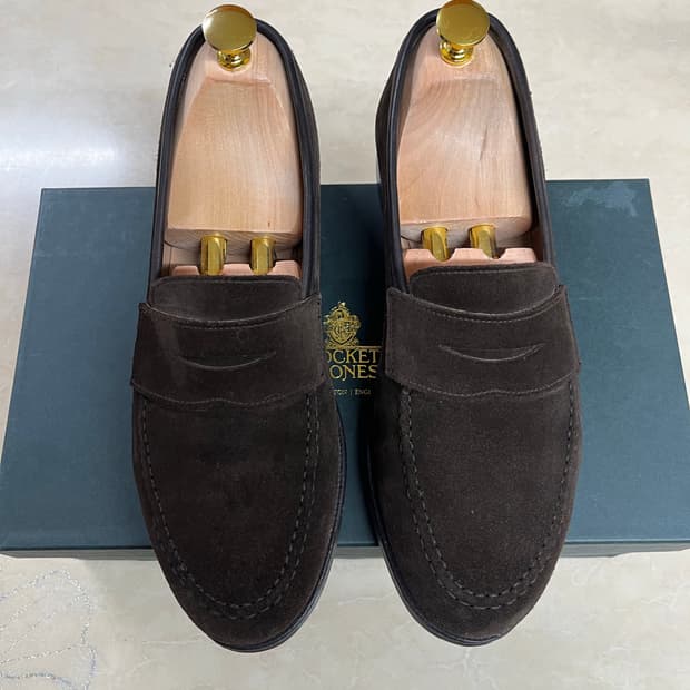 크로켓앤존스 보스턴 스웨이드 다크브라운 6E