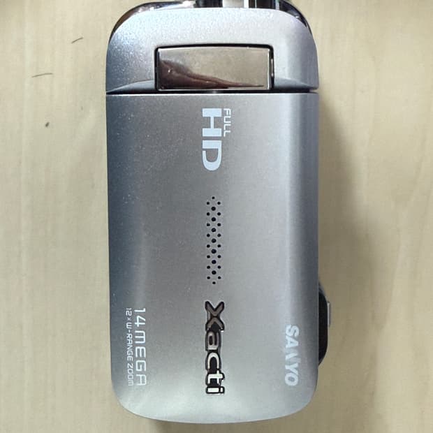 산요작티 풀HD 캠코더 VPC - gh1 (✨셀카 모드 가능)