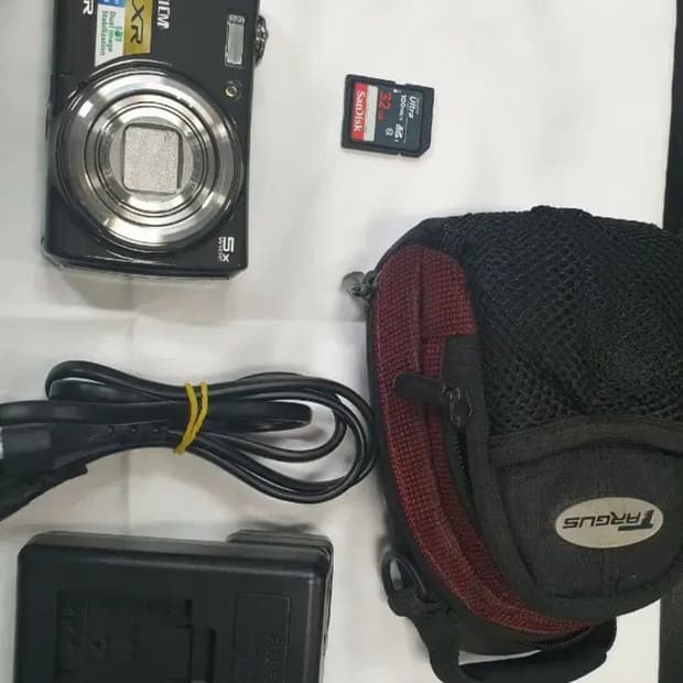 후지필름 FinePix F200EXR 