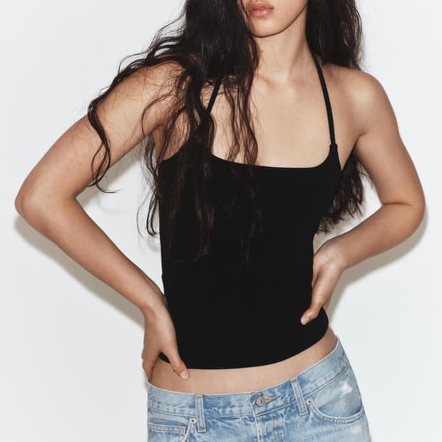 ZARA 스트레치 홀터넥 니트 탑