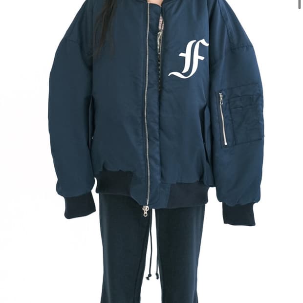 구해요)샵페어리 봄버자켓