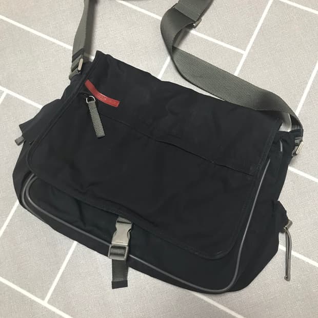 빈티지 프라다 스포츠 크로스 백