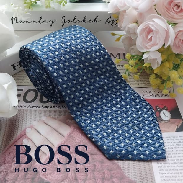 휴고 보스 실크 블루 자카드 패턴 넥타이 9cm A+등급 K2199