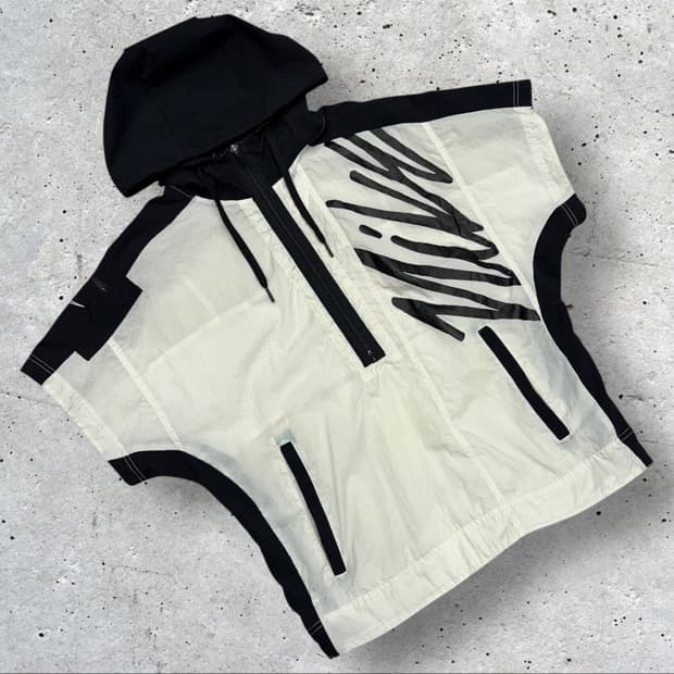 [S] 나이키 라이트웨스트 후드 바람막이 반팔 자켓 C536