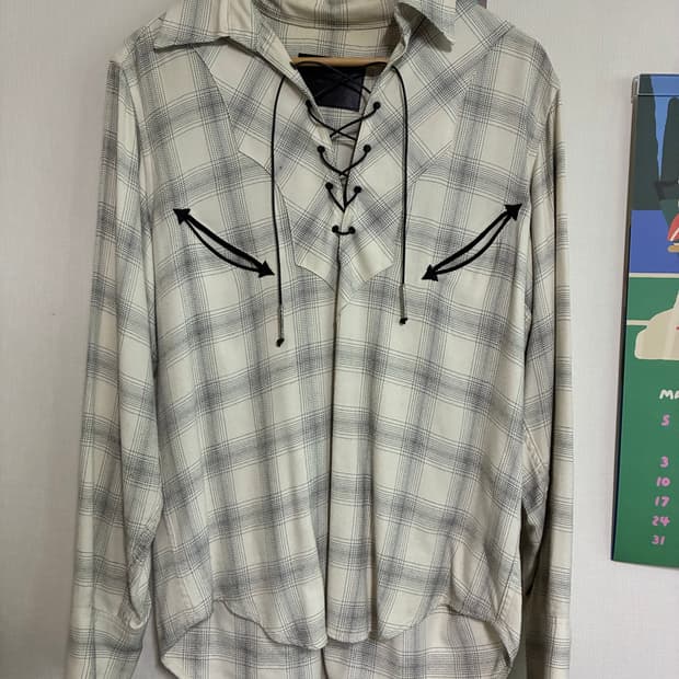 레터스 레이스업 셔츠