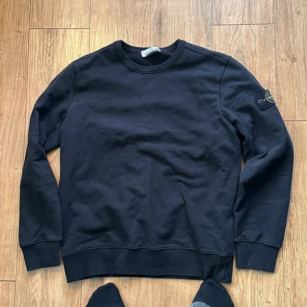 스톤아일랜드 블랙맨투맨 L