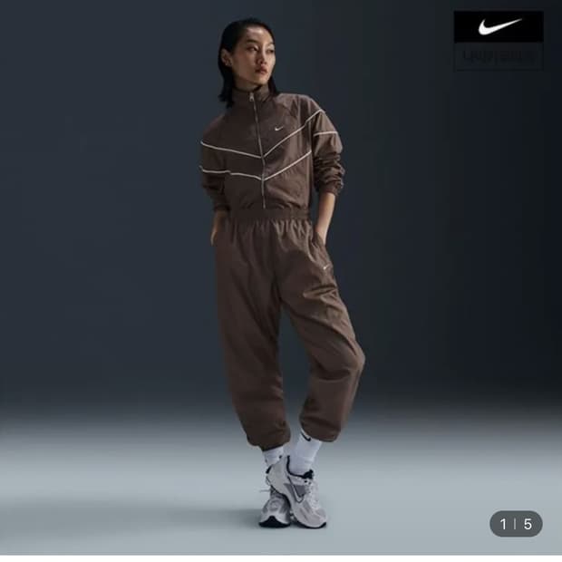 나이키 에센셜 미드라이즈 오버사이즈 우븐 조거  S