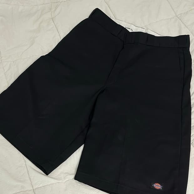 디키즈 버뮤다 루즈핏 36인치 반바지 블랙