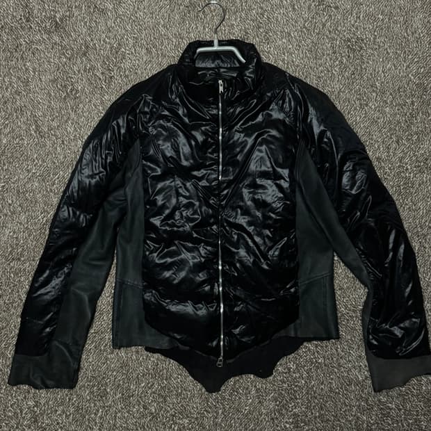 더솔로이스트 사슴가죽 경량패딩