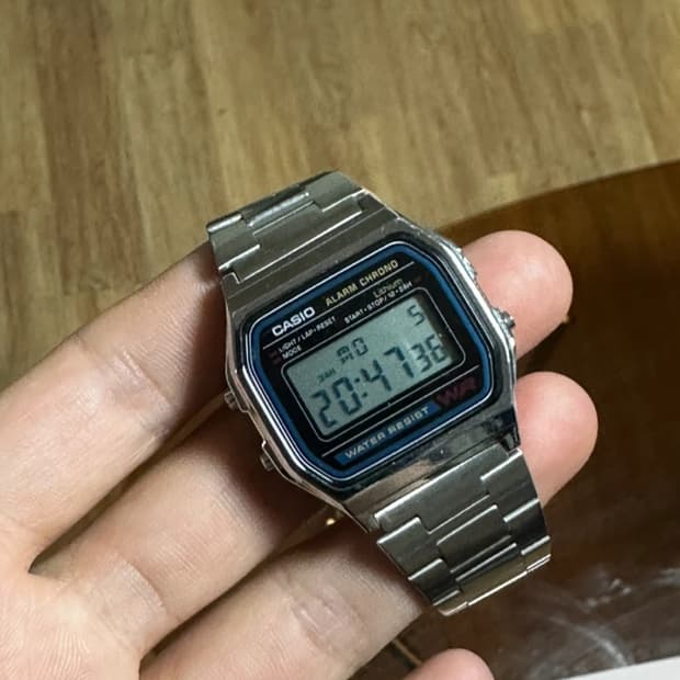 카시오 매탈시계