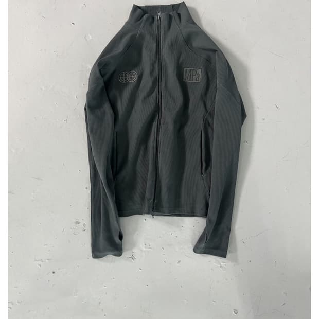 플라스틱 프로덕트 집업 그레이 m미개봉 새상품