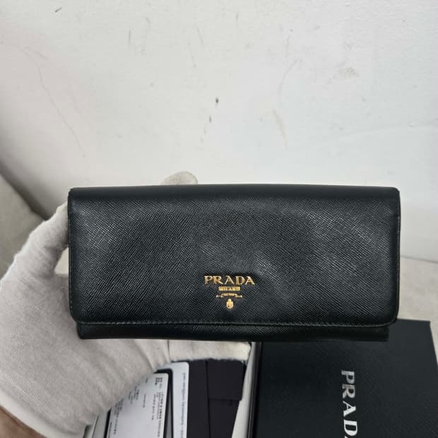 [보증서 정품] 프라다 사피아노 장지갑