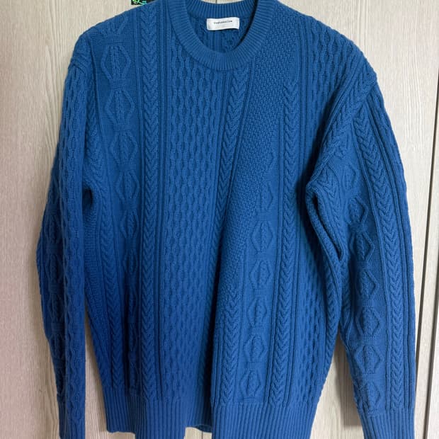 커스텀멜로우 블루 케이블 니트 M