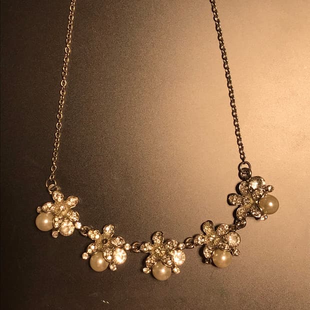진주꽃 목걸이 peal flower neckless
