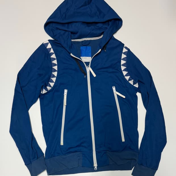 아디다스 올드스쿨 오리지널 샤크 지그재그 후드 져지 M