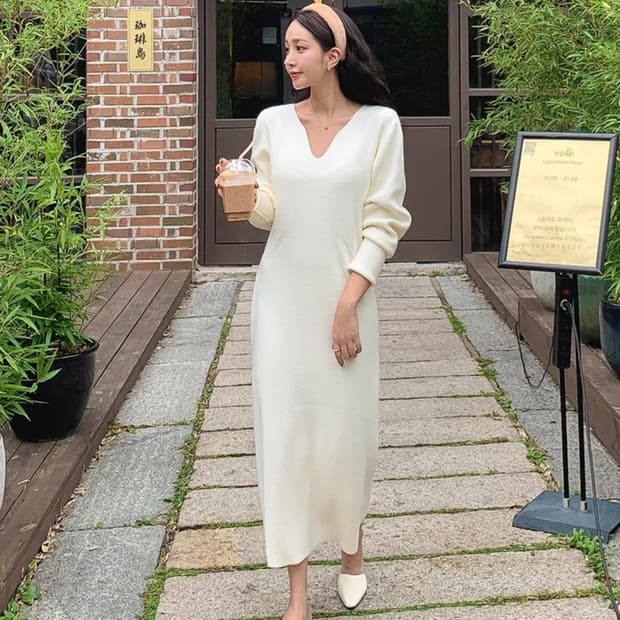 브이넥 니트 롱 원피스