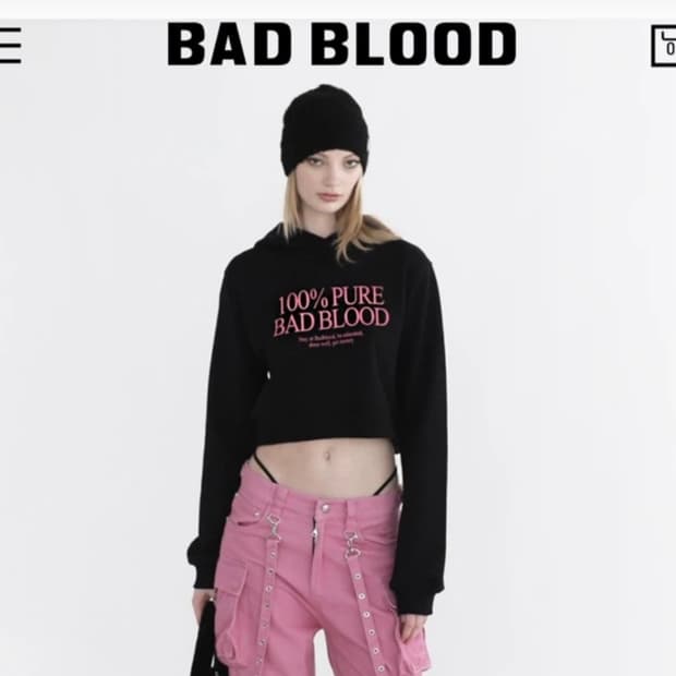 배드블러드 크롭후드