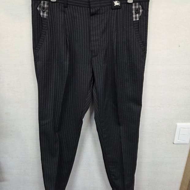 버버리 올드스쿨시어서커 스트라이프 썸머 카브라 슬렉스 팬츠 34