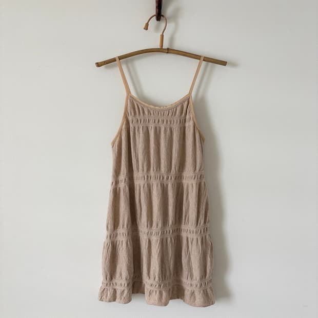 tiered frill sleeveless top