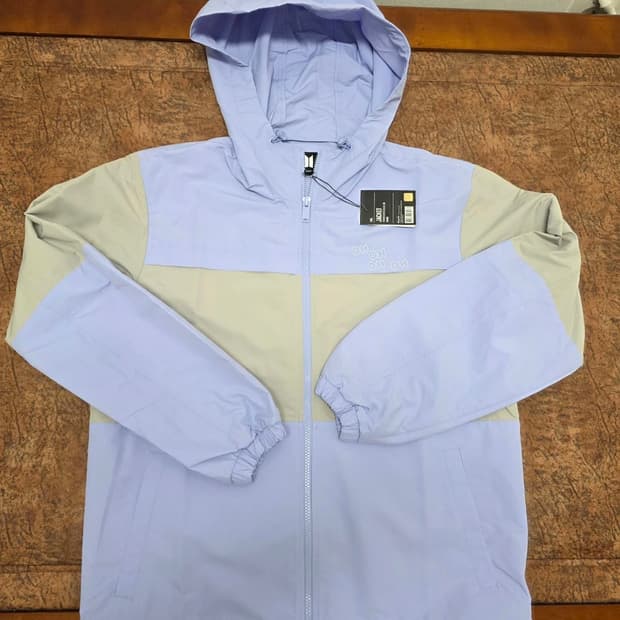 [새제품] BTS IDOL 테마 윈드브레이커 바람막이 M