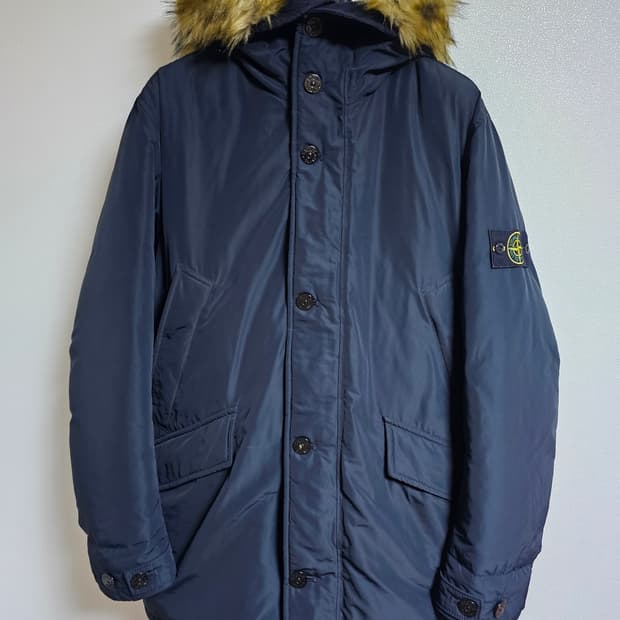 스톤아일랜드 마이크로 랩스 다운 패딩