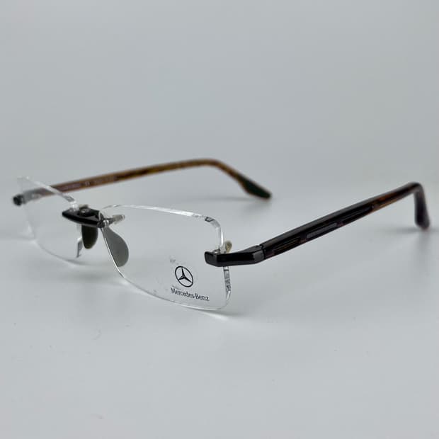 Mercedes Benz 벤치 무테 안경